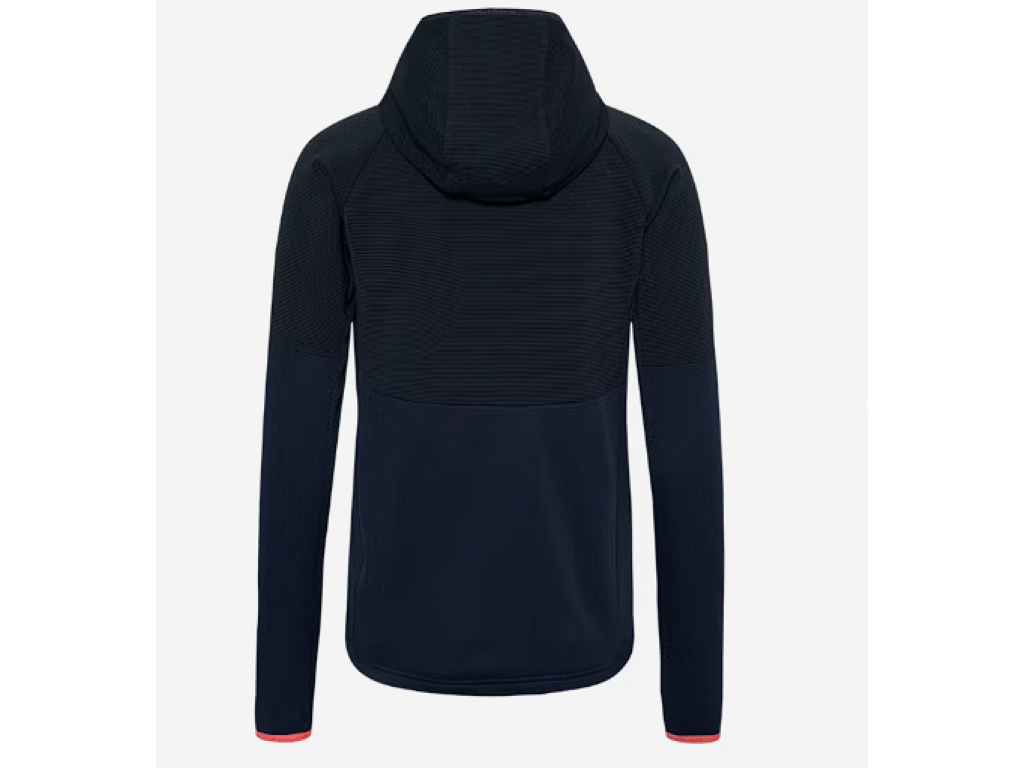 KariTraaToveMidlayerRoyal-01