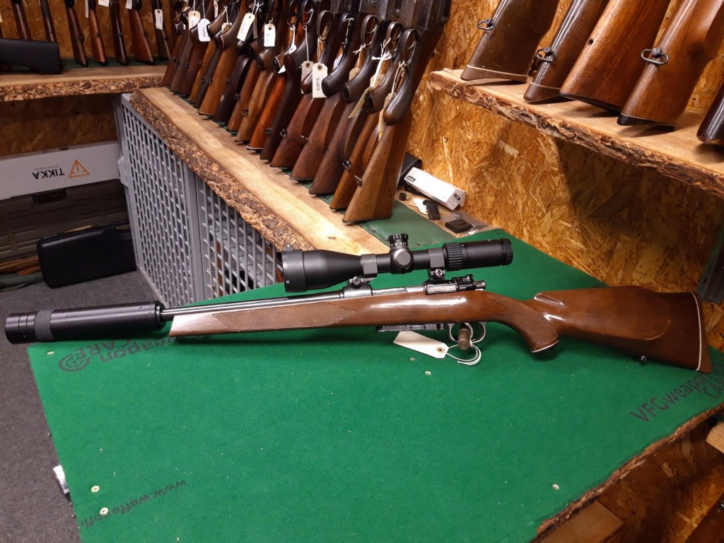 Brugt Mauser 8*57js opgraderet med magasin og match aftræk. med science optik 2-10*50